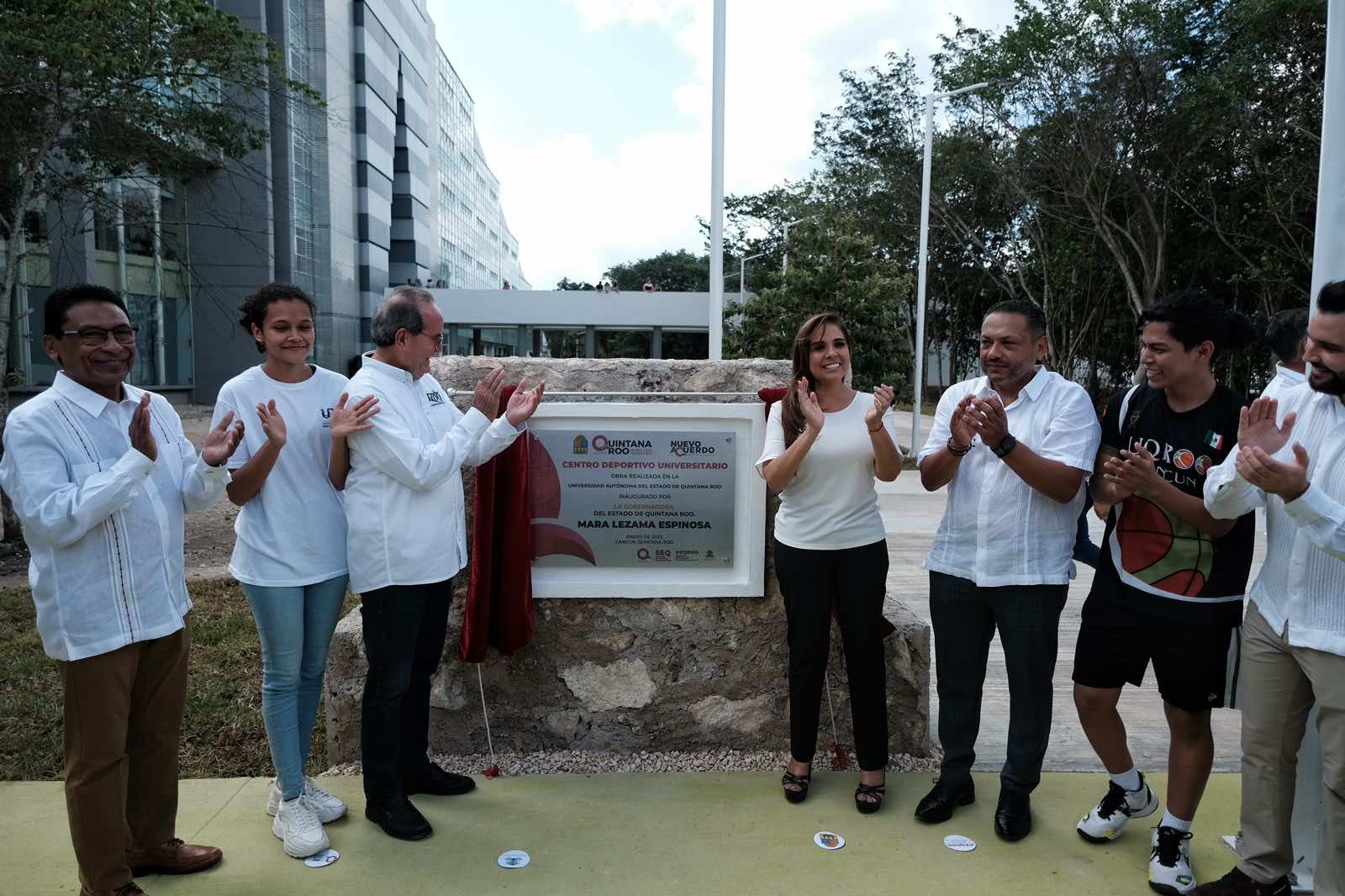 Inauguran el Centro Deportivo Universitario para estudiantes de la UAQROO