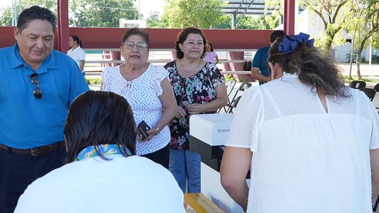 Consulta vecinal en Cozumel rechaza donación de calle para ampliación del IMSS