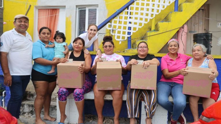 Isleña de Corazón apoya a 3,500 mujeres con despensas y ayuda económica